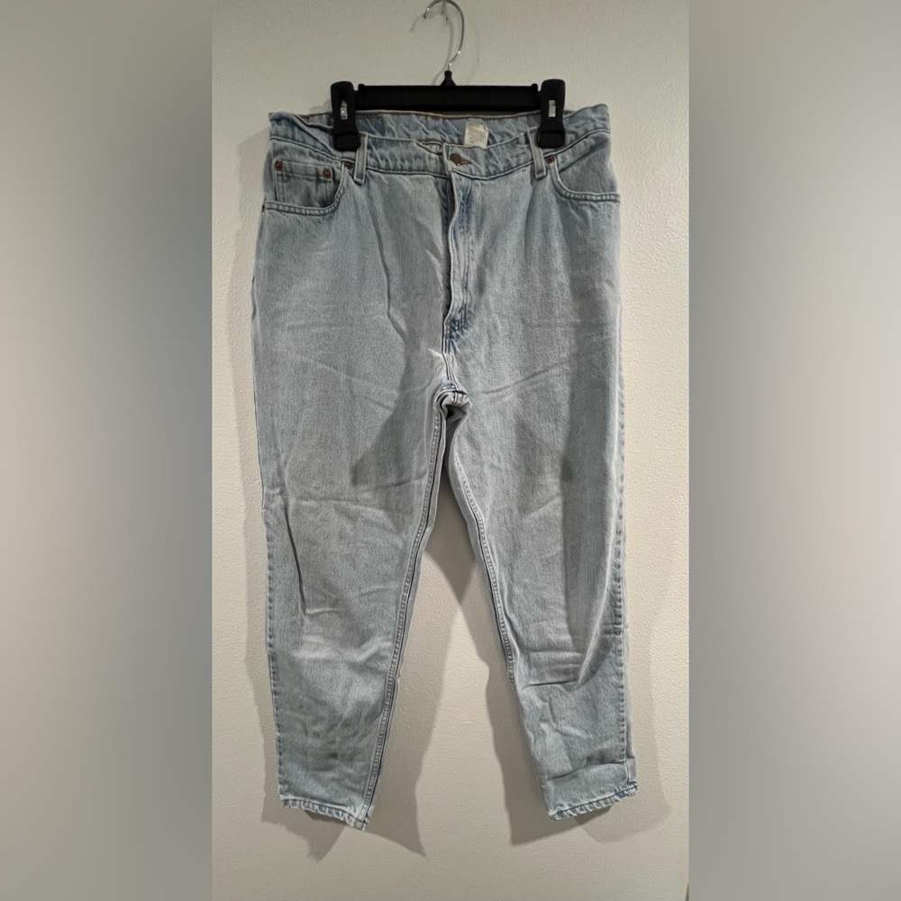 Vintage Levi’s 550 womens High Rise Light Blue Denim Jeans size 18L